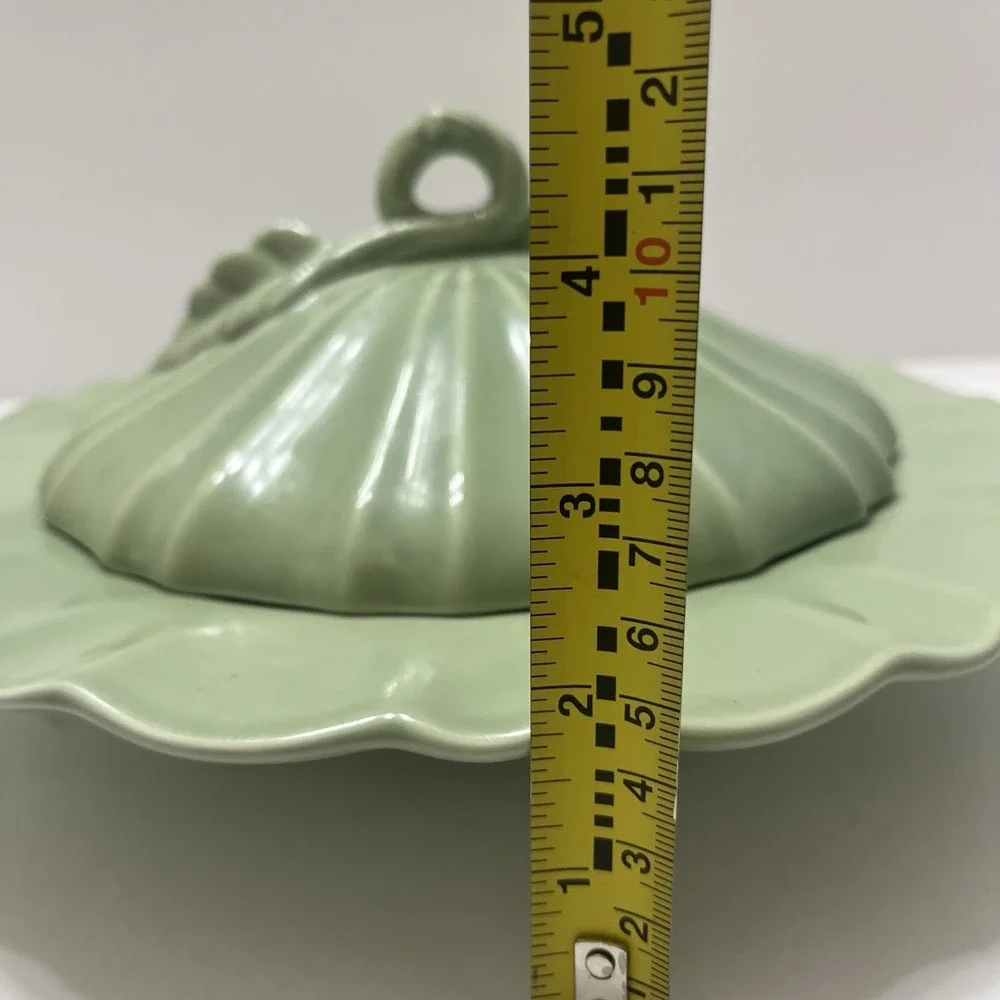 Vintage Jade Green Covered Serving Dish/Bowl Fluted Lid Leaf Vine Finial 11x4